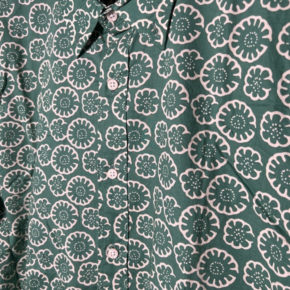 CLUB MONACO | Green Floral Shirt - Picture 3 of 6